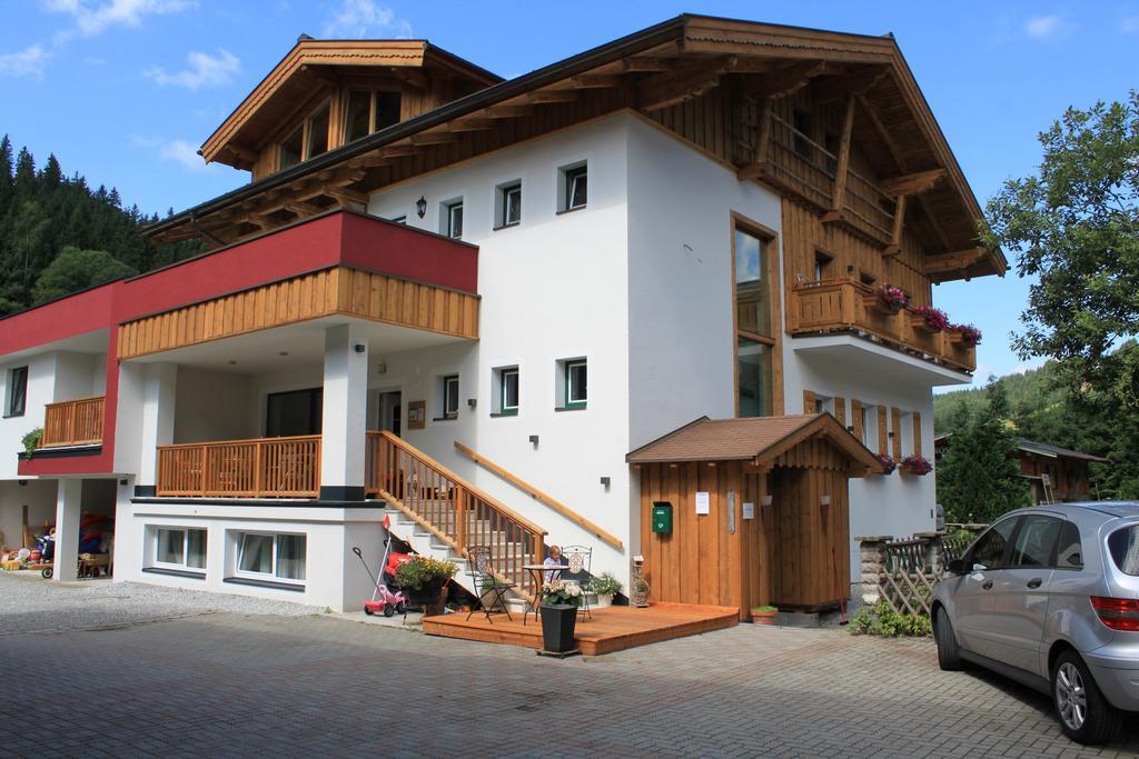 Appartements Haus Roetelstein Filzmoos Esterno foto